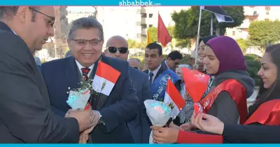 جامعة بور سعيد تستقبل وزير التعليم العالي بالورود