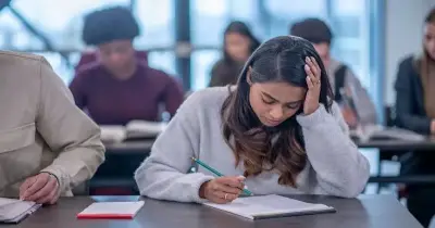 الدبلومة الأمريكية بالسعودية 2026.. ننشر تنويه مكتب التنسيق لمراجعة الشهادات