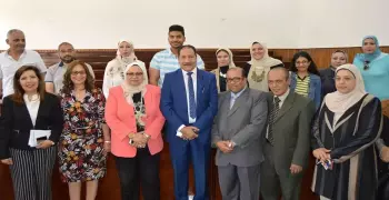 نائب رئيس عين شمس يفتتح 6 مدرجات بكلية الألسن