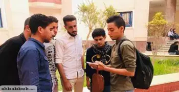 مرشح لاتحاد طلاب حقوق سوهاج يقدم عرضا لبرنامجه الانتخابي