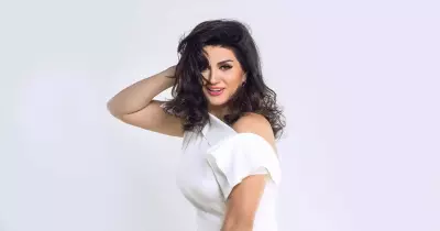 الفنانة وفاء عامر تتعرض للتحرش في الطريق