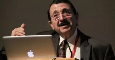 الدكتور مصطفى السيد يتحدث عن «علاج السرطان» في جامعة هليوبوليس.. الإثنين