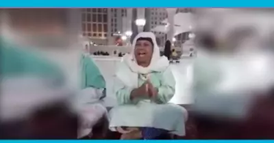 شاهد.. غناء سيدات مصريات في الحرم النبوي
