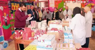 جامعة طنطا توقع الكشف الطبي على 2096 حالة بقرية «نواج»