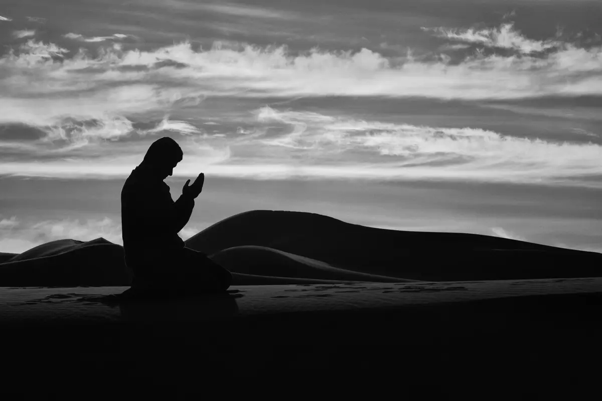 لابد من العمل الصالح مع الإيمان للنجاة من الهلاك صواب أم خطأ؟