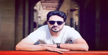 قصة فيلم إشعار بالموت.. عرض في السينمات بعد وفاة بطل العمل