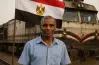 تكريم عامل مزلقان بني سويف من وزيرين وصرف مكافأة مالية