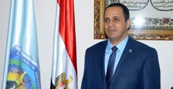 خناقة في مجلس جامعة دمنهور ووكيل كلية الآداب يستقيل.. تعرف على الكواليس