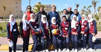 طلاب سوهاج يستقبلون رئيس الجامعة في أسبوع شباب الجامعات