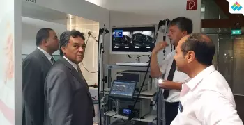 عميد طب الأزهر يزور مصانع مستلزمات المستشفيات بألمانيا (صور)