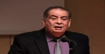 علم النفس يحلل سلوك يوسف زيدان.. شخص نرجسي أم متفرد؟