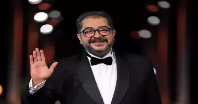 صور الفنان طارق عبد العزيز على مدار مشواره الفني