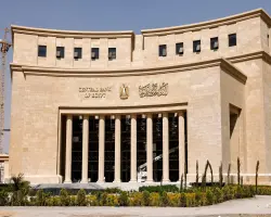 إصدار عملة ورقية جديدة فئة الـ 10 آلاف جنيه.. توضيح رسمي