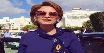 زوجة الرئيس التونسي تحصل على إجازة بدون مرتب.. لمنع اختلاط القضاء بالسياسة
