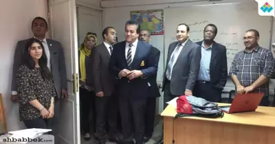 بالصور.. وزير التعليم العالي يتابع أعمال تطوير مبنى الإدارة المركزية للوافدين