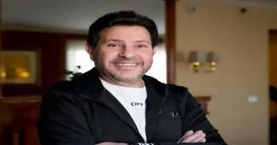 نادية مصطفي تطمئن الجمهور على صحة هاني شاكر