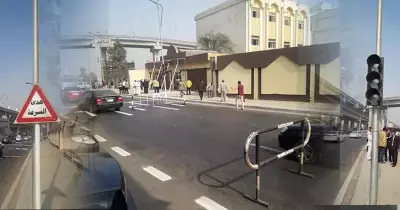 وضع حواجز وإشارات مرورية أمام بوابات جامعة الأزهر