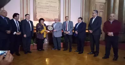 بالصور.. انطلاق «قوافل التنوير» من جامعة عين شمس