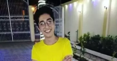 شاهد لحظة ضرب راجح قاتل محمود البنا للفتاة في الشارع