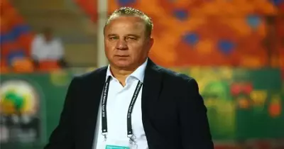 حقيقة تخفيض راتب شوقي غريب مدرب المنتخب الأولمبي للنصف