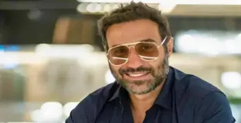 بعد غياب 3 سنوات عن الساحة.. أحمد فهمي يتعاقد على مسلسل في رمضان 2027