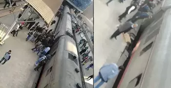 خروج قطارين عن القضبان أحدهما اصطدم بالرصيف في محطة سيدي جابر