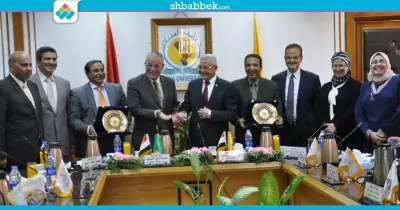 لانتهاء فترة ولايتهم.. جامعة المنيا تكرم عميدي «علوم وفنون جميلة»
