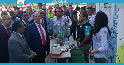 توزيع وجبات «ماك» وكشاكيل في استقبال الجمعية العلمية للطلاب الجدد بهندسة أسيوط