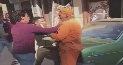رئيس حي طنطا: الشباب لم يتنمروا على عامل نظافة أو يضربوه (فيديو)
