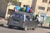 لتعريض حياتهم للخطر.. واقعة تحميل أطفال أعلى سيارة سوزوكي تثير غضب المواطنين