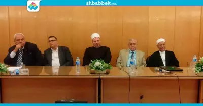 فيديو| أستاذ بالأزهر يناشد السيسي والبرلمان بالتدخل في أزمة رئاسة الجامعة
