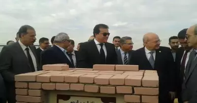 وزير التعليم العالي يضع حجر الأساس لفرع جامعة الزقايق بالعاشر من رمضان
