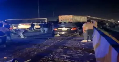 حادث طريق السويس اليوم.. الناس مرمية على الأرض (صور)