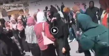 خروج طالبات الأزهر عن المألوف.. «قلة في وش أم الكلية» (فيديو)