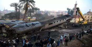 عشرون عاما من حوادث القطار المروعة.. ومن الجاني؟