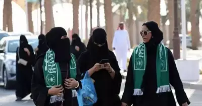 لأول مرة.. السعودية تسمح بإقامة المرأة في الفنادق دون محرم