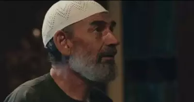 من هو الفنان محمود جمعة الذي توفي اليوم؟