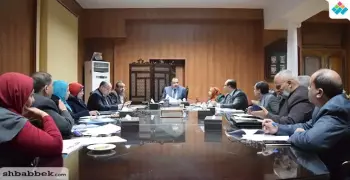 جامعة بني سويف تعمم تجربة الشاشات الذكية في البرامج الجديدة