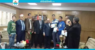 صور| جامعة الأزهر تكرم الطلاب الفائزين بميداليات في ملتقى الأسر