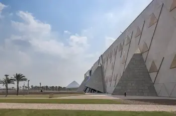 سبب تأجيل افتتاح المتحف المصري الكبير والموعد الجديد