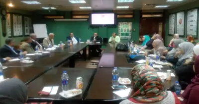 تدريب أعضاء هيئة التدريس على نظم إدارة التعليم الإلكتروني المدمج بجامعة القاهرة
