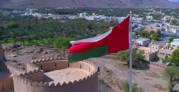 سلطنة عمان تغلق منافذها أمام الزائرين القادمين من دول انتشار فيروس كورونا