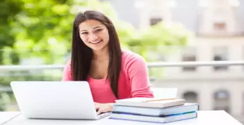 فيديوهات الدكتور نجيب مهمة.. 5 قنوات يوتيوب هتفيد طلاب الكليات العلمية