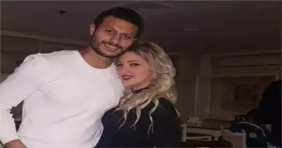 حقيقة طلاق محمد الشناوي ومنة عصام
