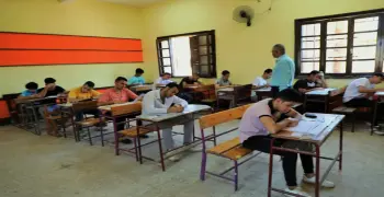 مراجعه فيزياء تانية ثانوي الترم الثاني 2026.. نماذج pdf