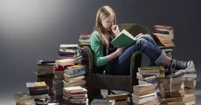 7 كُتاب عرب عليك أن تقرأ لهم