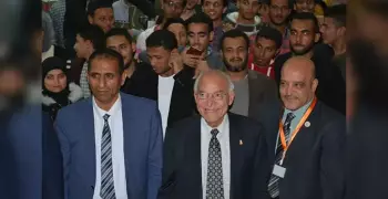 العالم فاروق الباز يزور جامعة أسوان