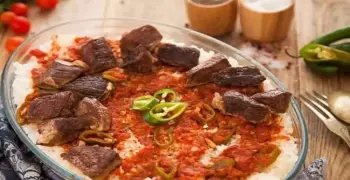 طريقة عمل الفتة المصرية باللحمة (فيديو)