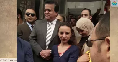 وزير التعليم العالي يقود مسيرة طلابية للمشاركة في الانتخابات الرئاسية (صور)