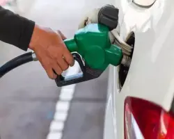 الحكومة تؤجل زيادة أسعار البنزين حتى هذا الموعد